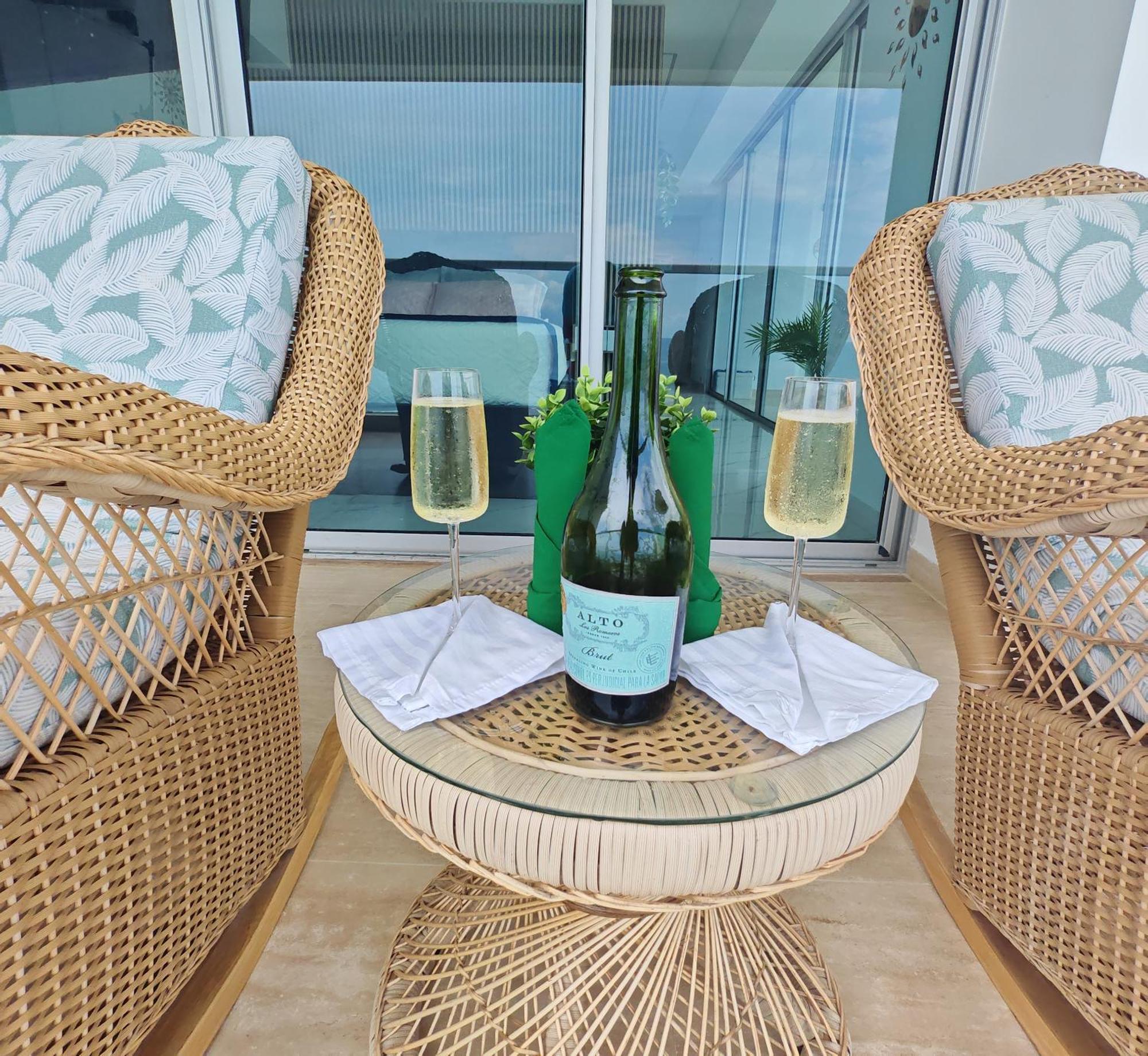 Luxurious Vip Waterfront With Pool Apartamento Cartagena