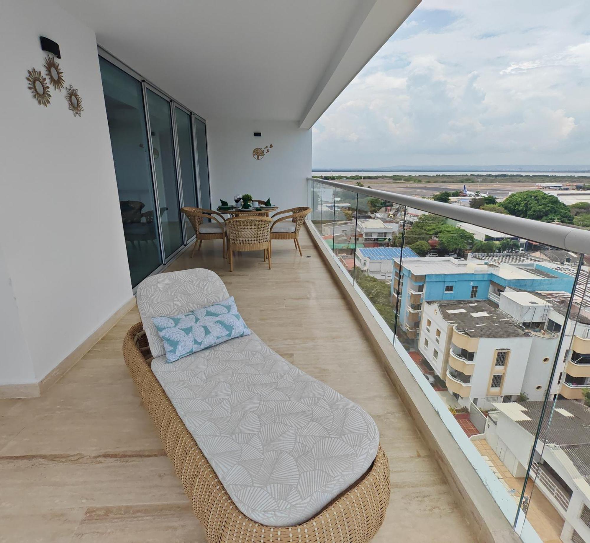 Apartamento Luxurious Vip Waterfront With Pool