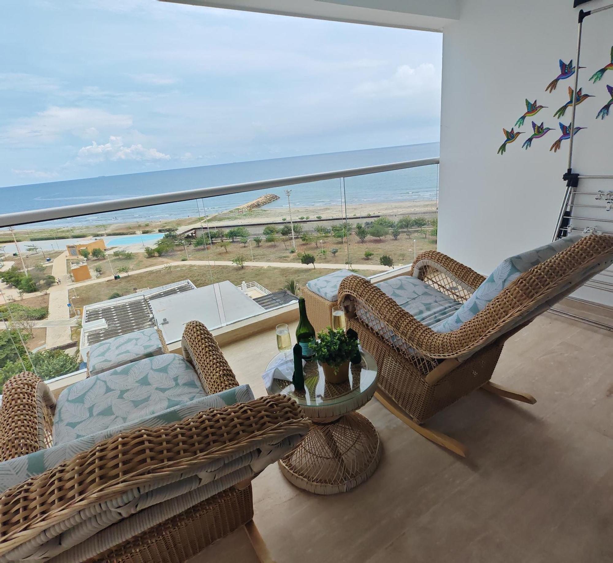 Luxurious Vip Waterfront With Pool Apartamento *