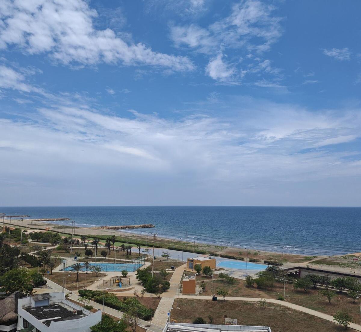 Luxurious Vip Waterfront With Pool