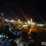 Luxurious Vip Waterfront Suite With Pool